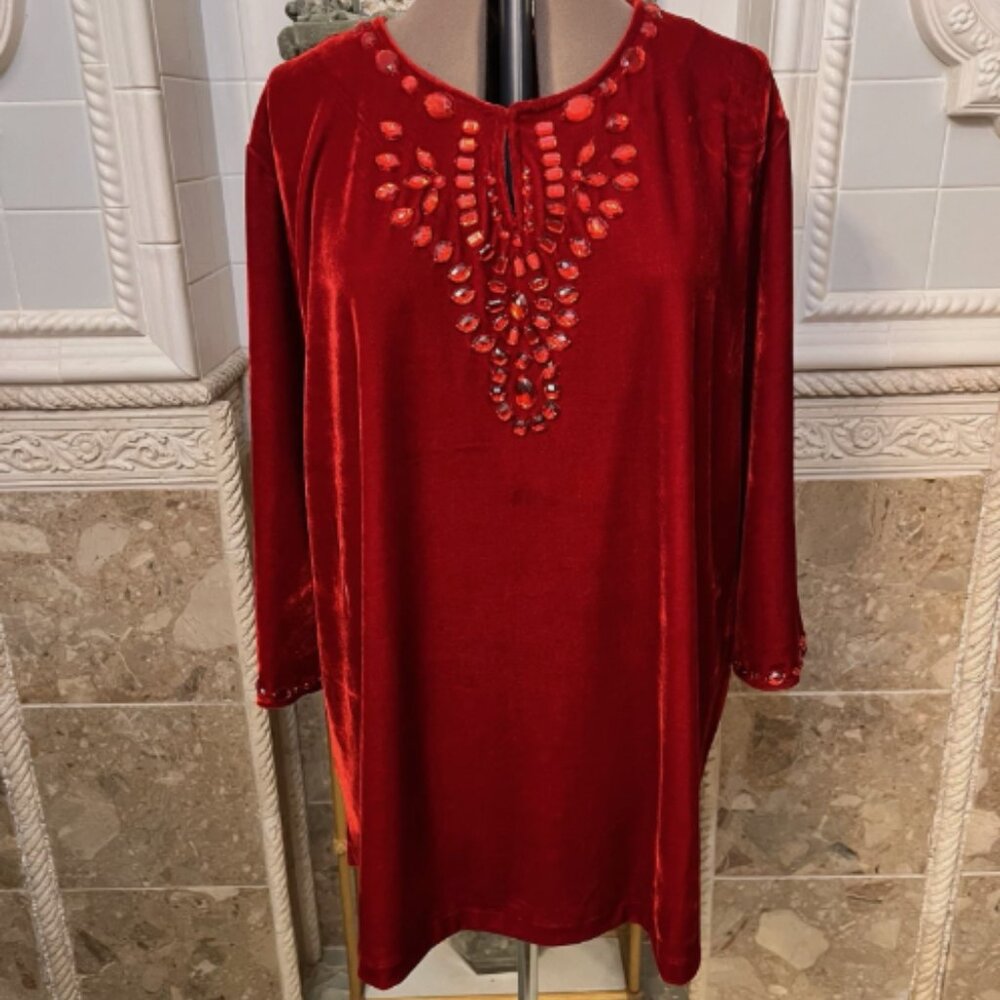Quaker Factory. Size 3X. Poly Spandex. Red Velvet Beaded Tunic. 3/4 sleeve B5